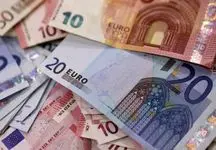 کاهش قیمت یورو و ثبات نسبی طلا در آخرین روز هفته 