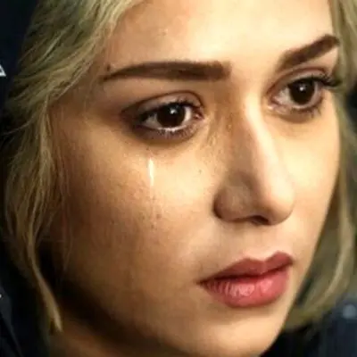 جدیدترین تصاویر عزای پدر پریناز ایزدیار؛ ساده و شیک اما پر از احساس