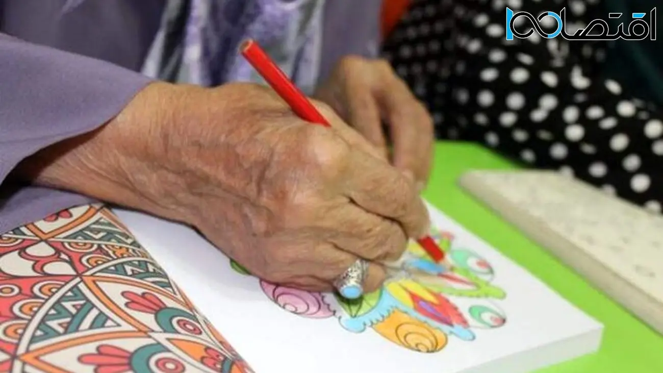 کلاس‌های رایگان آموزش هنر برای سالمندان