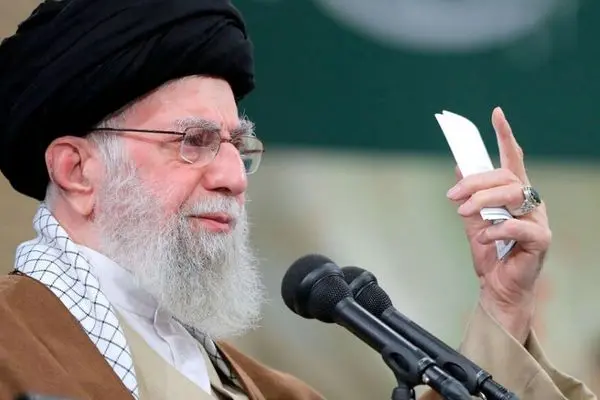 رهبر انقلاب:جمهوری اسلامی پیروز شد و متقابلاً سیلی سختی به گونه آمریکا نواخت +جزییات