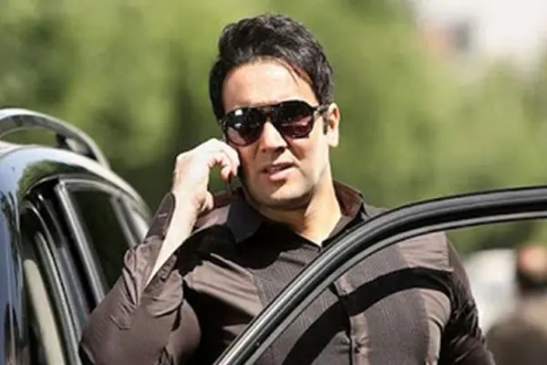 تصاویر خاص از کلکسیون خودروهای کلاسیک پوریا پورسرخ
