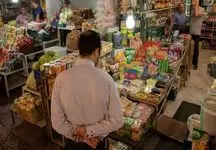 تورم فقرا باز هم بیشتر از ثروتمندان شد/ دهک اول با تورم 50 درصدی مواجه شد