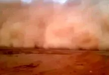 ویدئوی حیرت‌انگیز از طوفان شن در بغداد؛ صحنه‌ای شبیه به آخرالزمان!