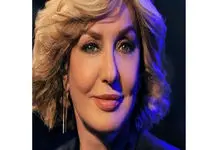 عکس ازدواج سفید گوگوش با یک پسر کم سن و سال ! / جلف ترین رفتار خانم خواننده سر پیری !