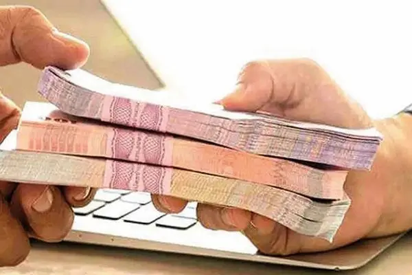 شرایط دریافت وام‌ های سال 1404 + مبلغ و نرخ بهره تمام بانک ها