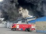 آتش سوزی مهیب کارخانه لوازم خانگی در مشهد + فیلم