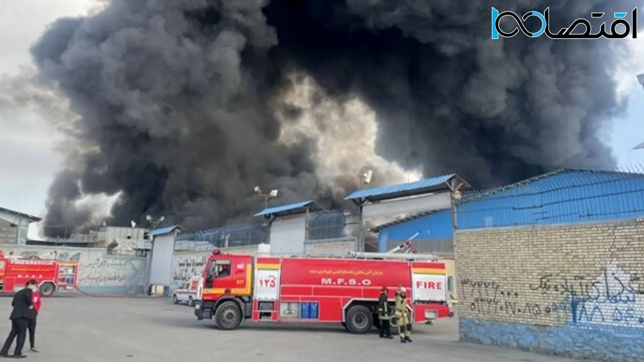 آتش سوزی مهیب کارخانه لوازم خانگی در مشهد + فیلم