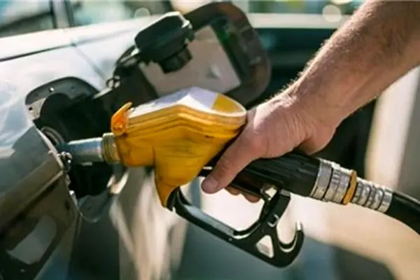 آخرین اخبار درباره افزایش قیمت بنزین در سال ۱۴۰۴