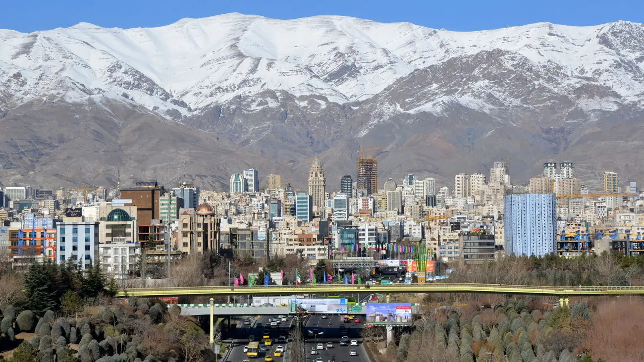 فعلا کسی بالای شهر خانه نمی‌خرد