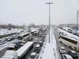 برف و لغزندگی جادهای کرج / رانندگان احتیاط کنند

