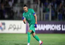 حسینی، دیوار بتنی استقلال/ AFC به ستایش از دروازه‌بان آبی‌پوشان درآمد! +فیلم