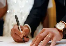 اولین فیلم از جشن عروسی فوق میلیاردی یک زوج در بروجرد ! / با تریلی عروس بردند !