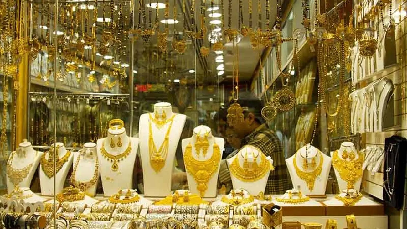 طلا در ایران از کدام بازار تقلید می کند ؟