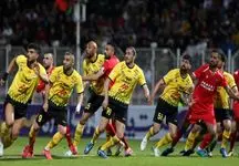 اتفاق بی‌سابقه در فوتبال ایران؛ ۱۸ کارت برای سپاهان تنها در ۵۲ روز!