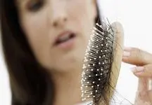 ۱۷ خوراکی برتر برای تقویت مو و جلوگیری از ریزش