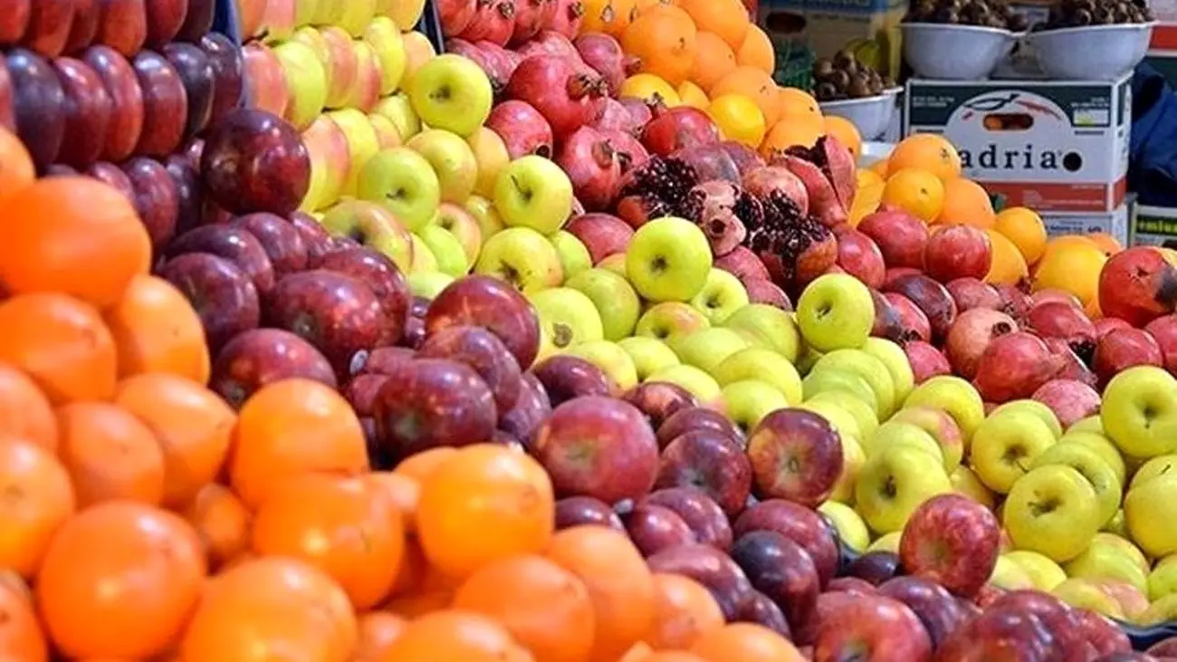 ریزش شدید قیمت میوه در شب عید 