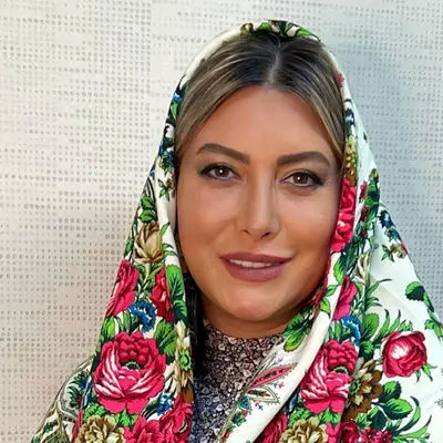 عکس هوش پران از فریبا نادری در ترکیه ! / خوش قد و بالایی خانم بازیگر با لباس های برند !
