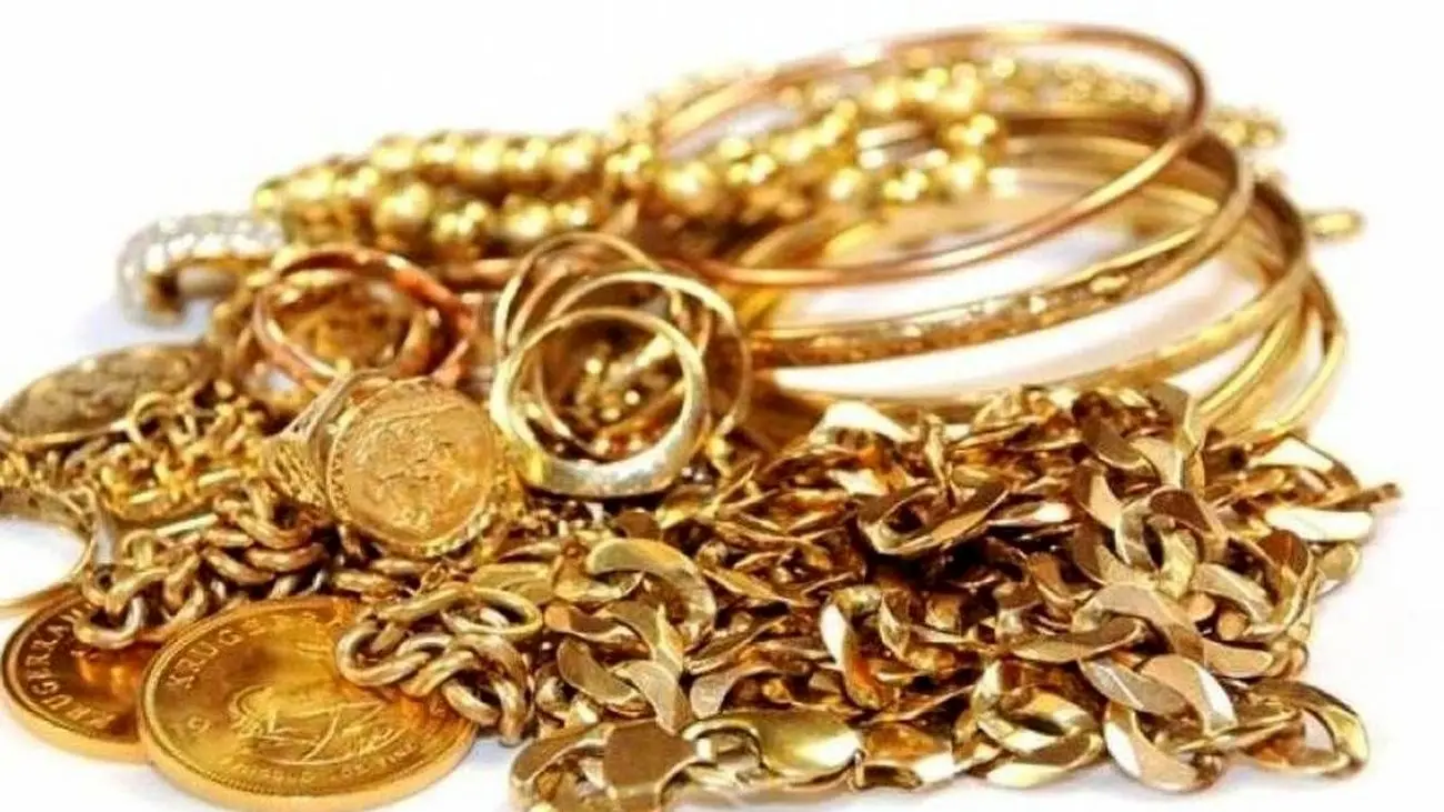کشف چمدانی پر از طلا و جواهرات قیمتی در فرودگاه امام