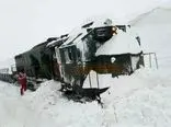 شب گذشته چند قطار یخ زد؟