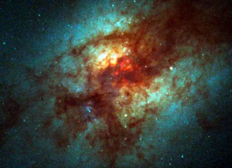 تصویر قدیمی تلسکوپ فضایی هابل از جفت‌کهکشان آرپ 220 