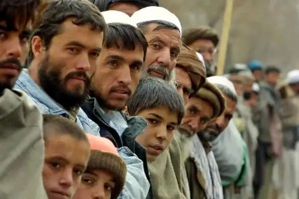 چند نفر از افغانستانی‌ها در ایران سکونت دارند؟