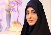 استایل جنجالی ستاره سادات قطبی با مانتوی کوتاه / خیره‌کننده و باورنکردنی !