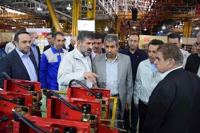 صادرات مازاد تولید تراکتورسازی به افزایش تراز تجاری کشور میانجامد