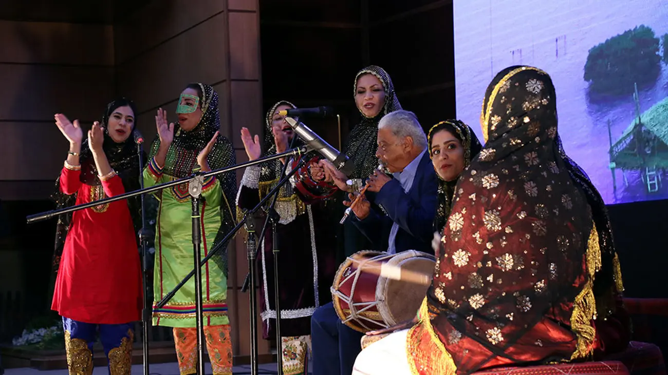 جشنواره موسیقی نواحی ایران در گرگان آغاز شد