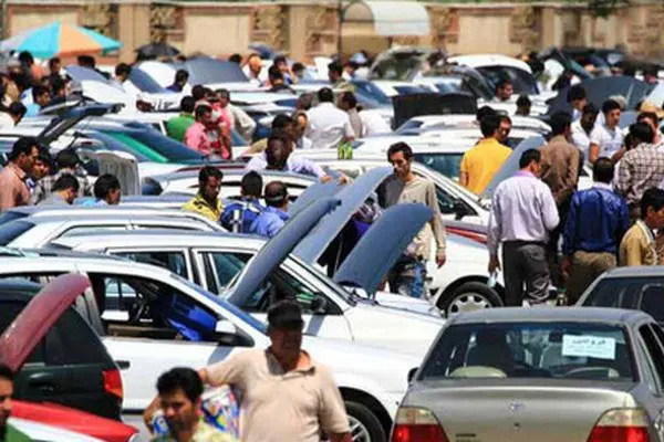جدیدترین  قیمت سمند، پژو، شاهین، کوییک و دنا / بازار خودرو در هفته‌ای پرنوسان +جدول